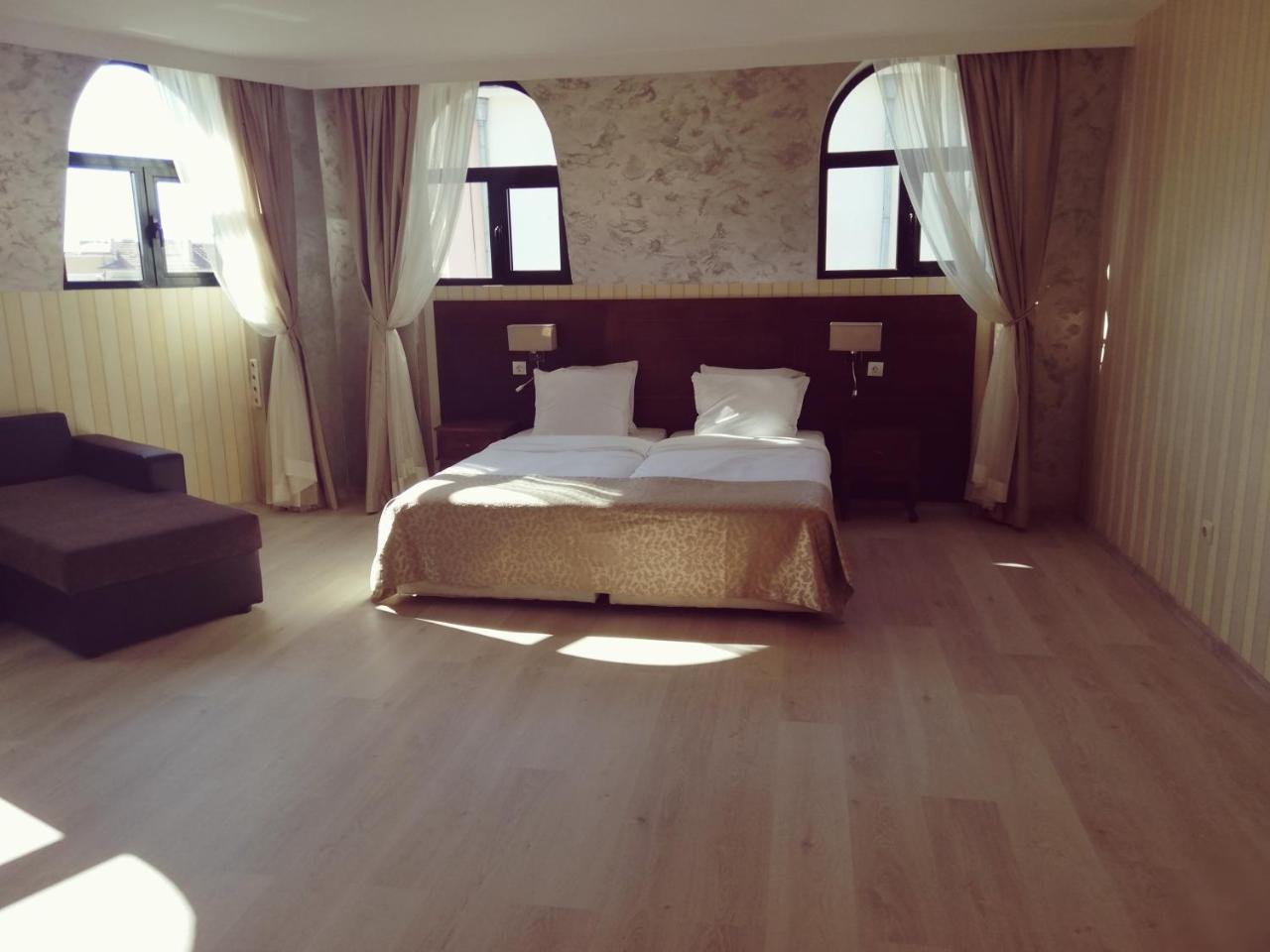 Hotel Plaza Burgas Quarto foto
